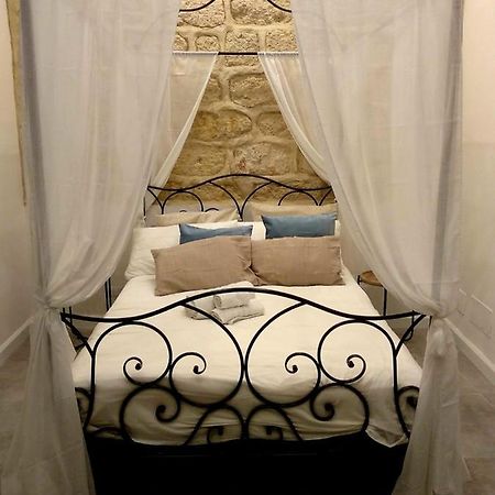 Le Stanze Di Ballaro Apartment Palermo Bagian luar foto